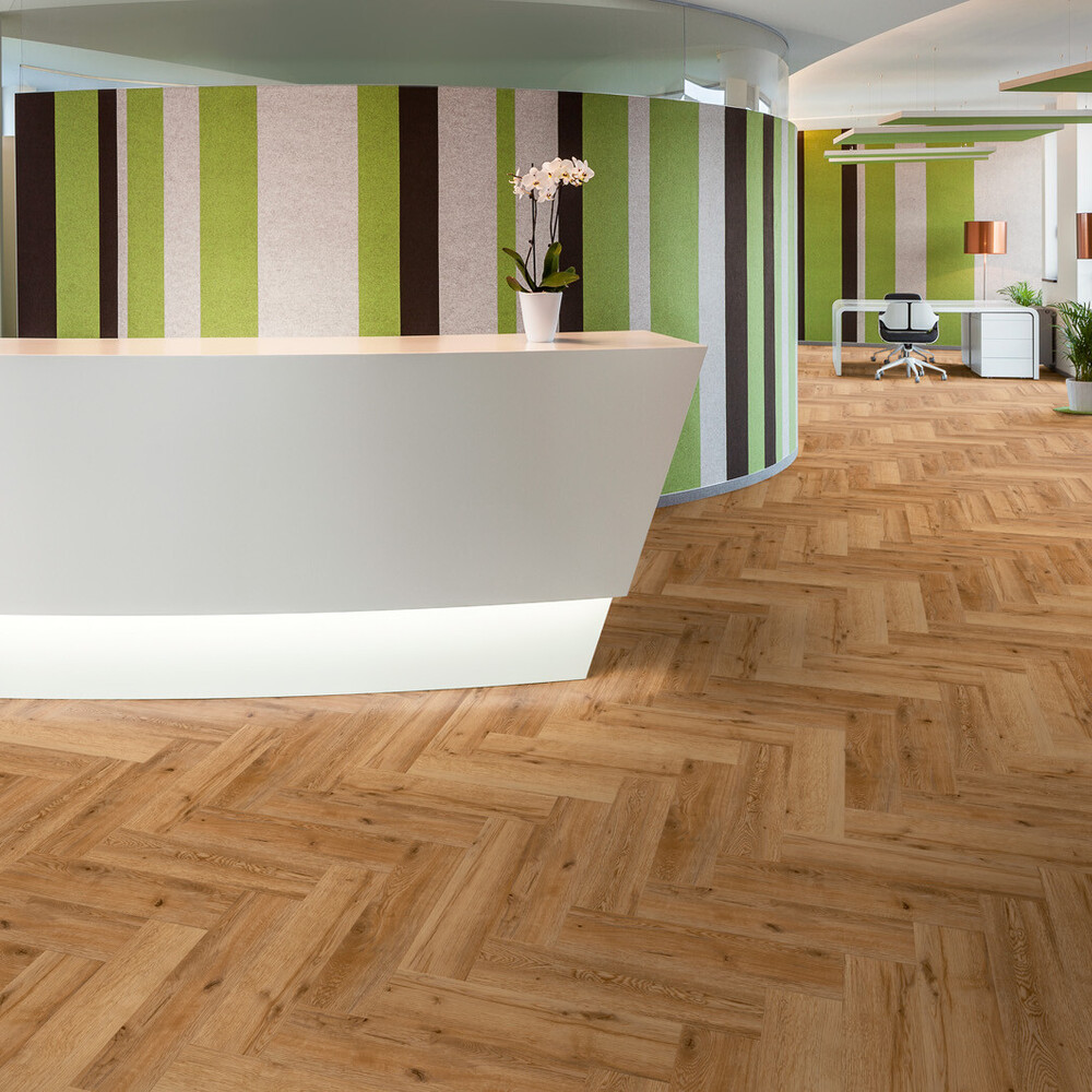 Objectflor Expona Commercial - 4123 Sherwood Oak Parquet (Herringbone / Fischgrät)